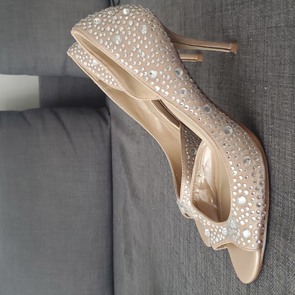 Sparkly Aldo pumps, size 7.5